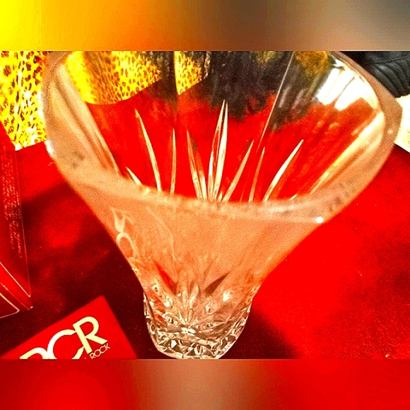 Royal Crystal Rock Vintage 24% Lead Cut Crystal Vase made in Italy, 7", Perfect. - Picture 7 of 11